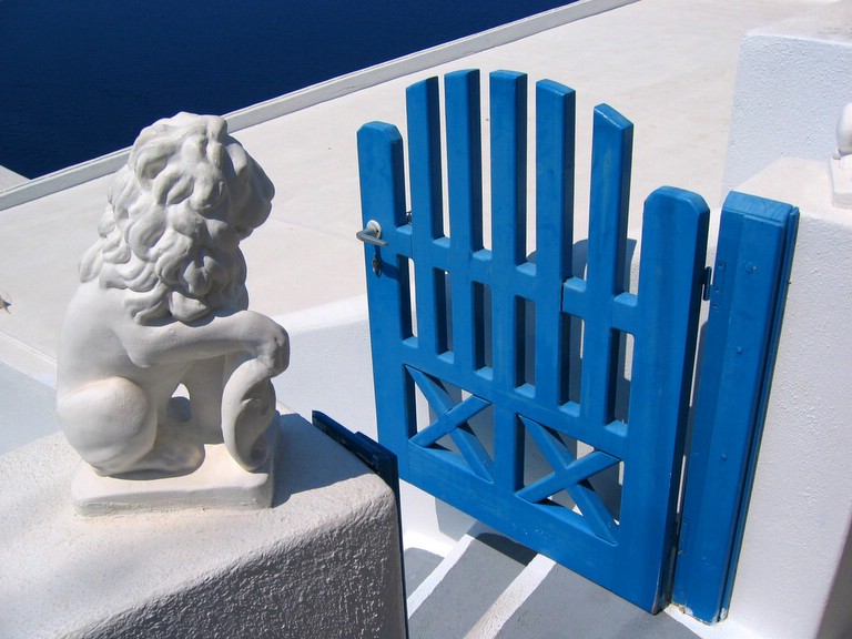 Gate and Statue in Fira