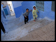 Children in a Narrow Alleyway