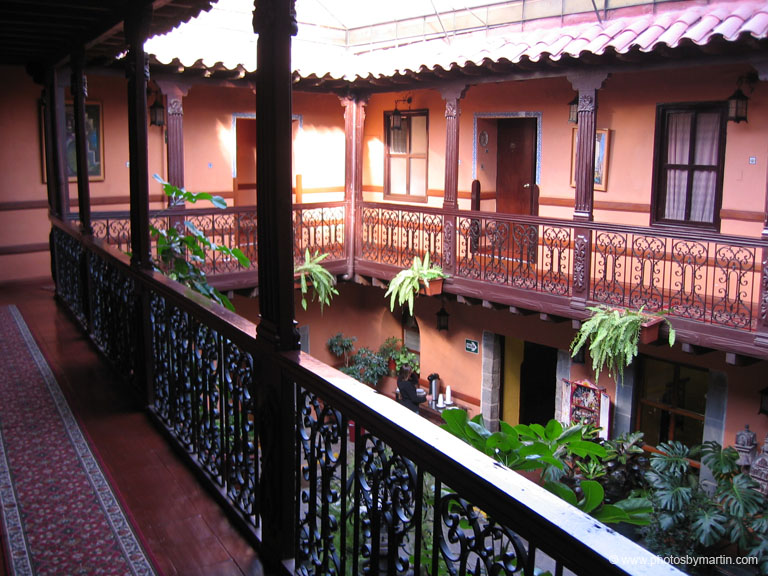 Hotel Courtyard